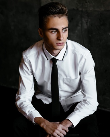AlexGlushko990