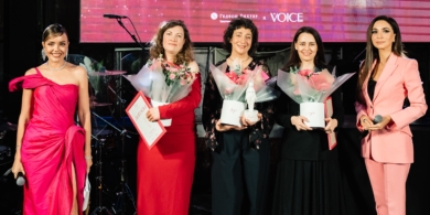 О репродуктивном здоровье без мифов: кто получил премию «Вслух» в 2025 году