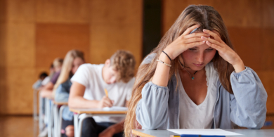 Как помочь ребёнку пережить школьные экзамены: колонка от эксперта по подготовке к ЕГЭ и ОГЭ